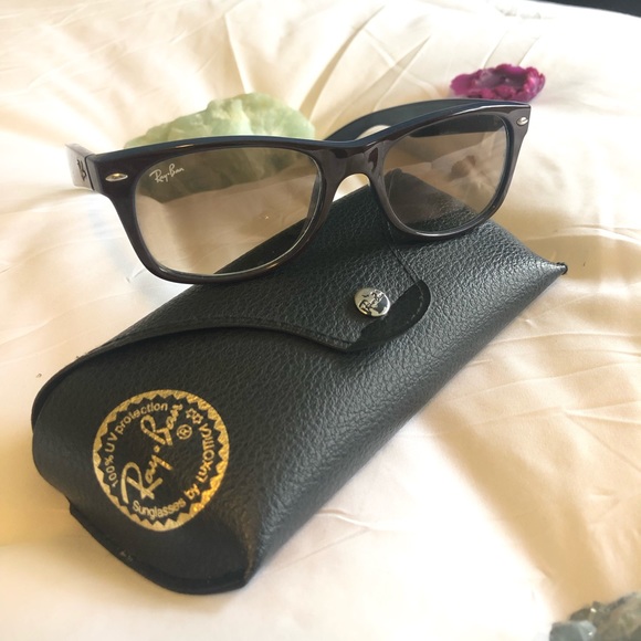 Sunglasses - Picture 2 of 7